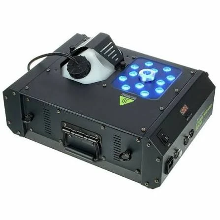 Geräteansicht der Cameo Wizard 2000 Nebelmaschine